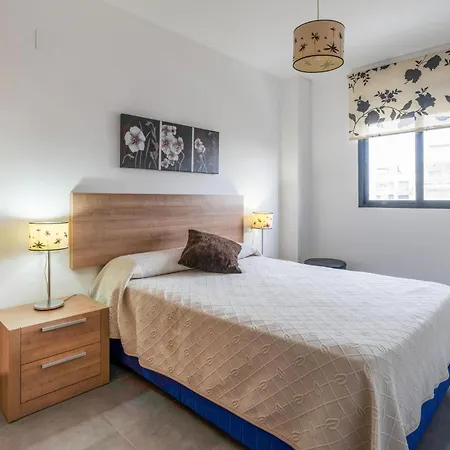2 Bedroom Cozy In Moncafar Apartment